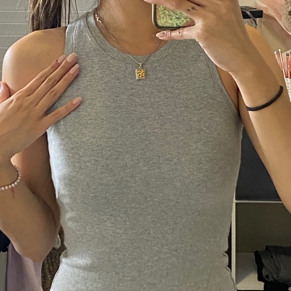 Aritzia tops, 4 for 65 - Picture 4 of 5